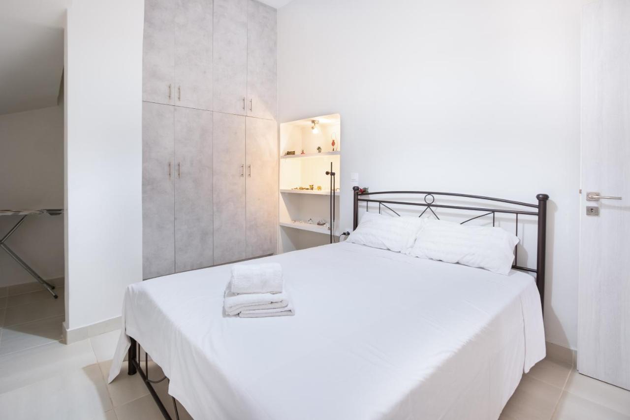 Urban Lifestyle Apartment In Piraeus Exterior photo